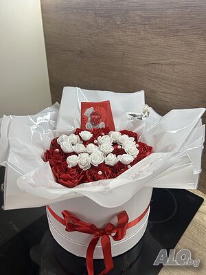 Вечни рози