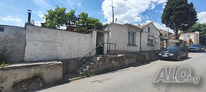 Две къщи с дворно място за продажба, гр. Варна, кв. Максуда
