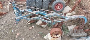 Продавам плугове
