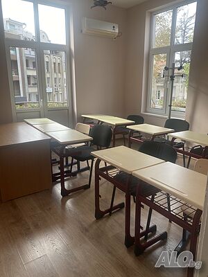 Почасово отдаване под наем на учебна зала в центъра на гр. Бургас