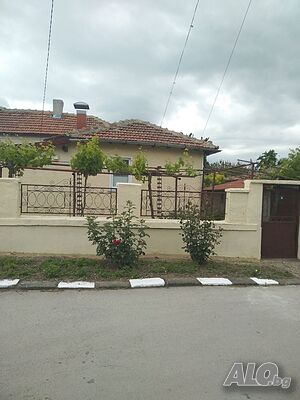 Къща с двор в с. Паскалево